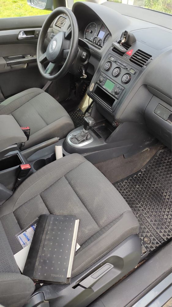 Na części VW Touran 2.0D DSG