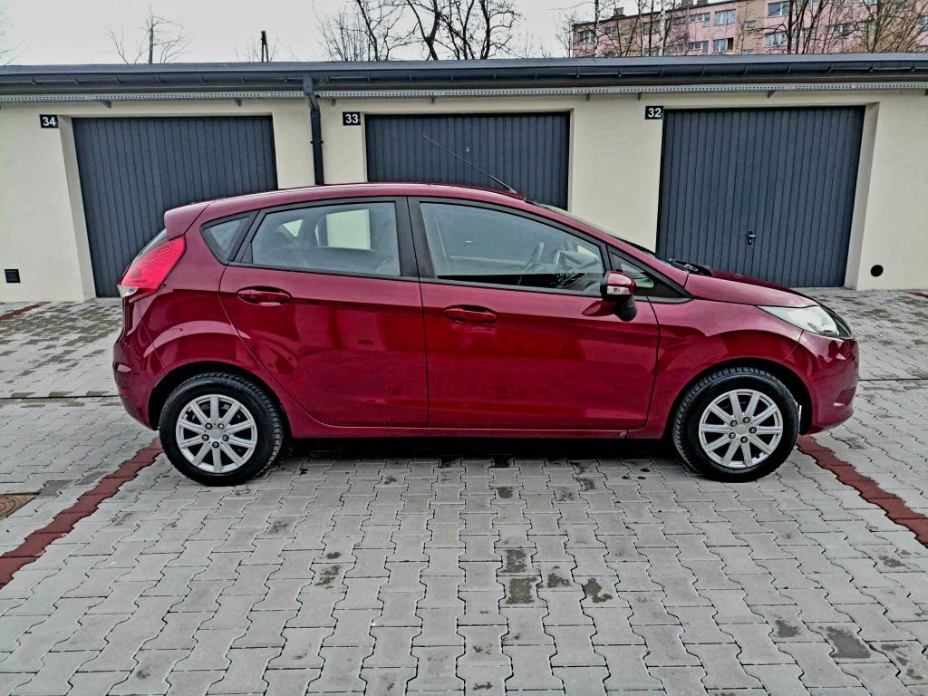 Ford Fiesta 1.25 benzyna z 2009r 5drzwi Sprowadzona Opłacona 2kpl kół