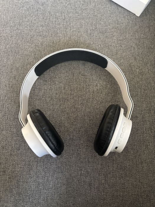 Sluchawki nauszne bluetooth uzywane