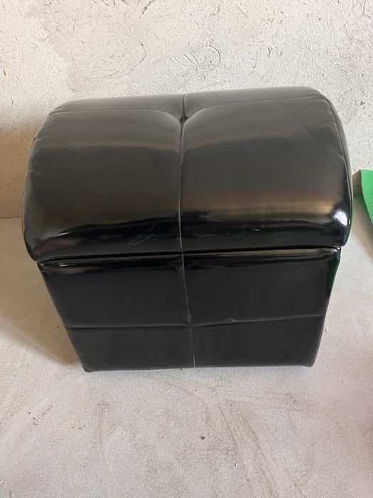 Puf czarny - otwierany