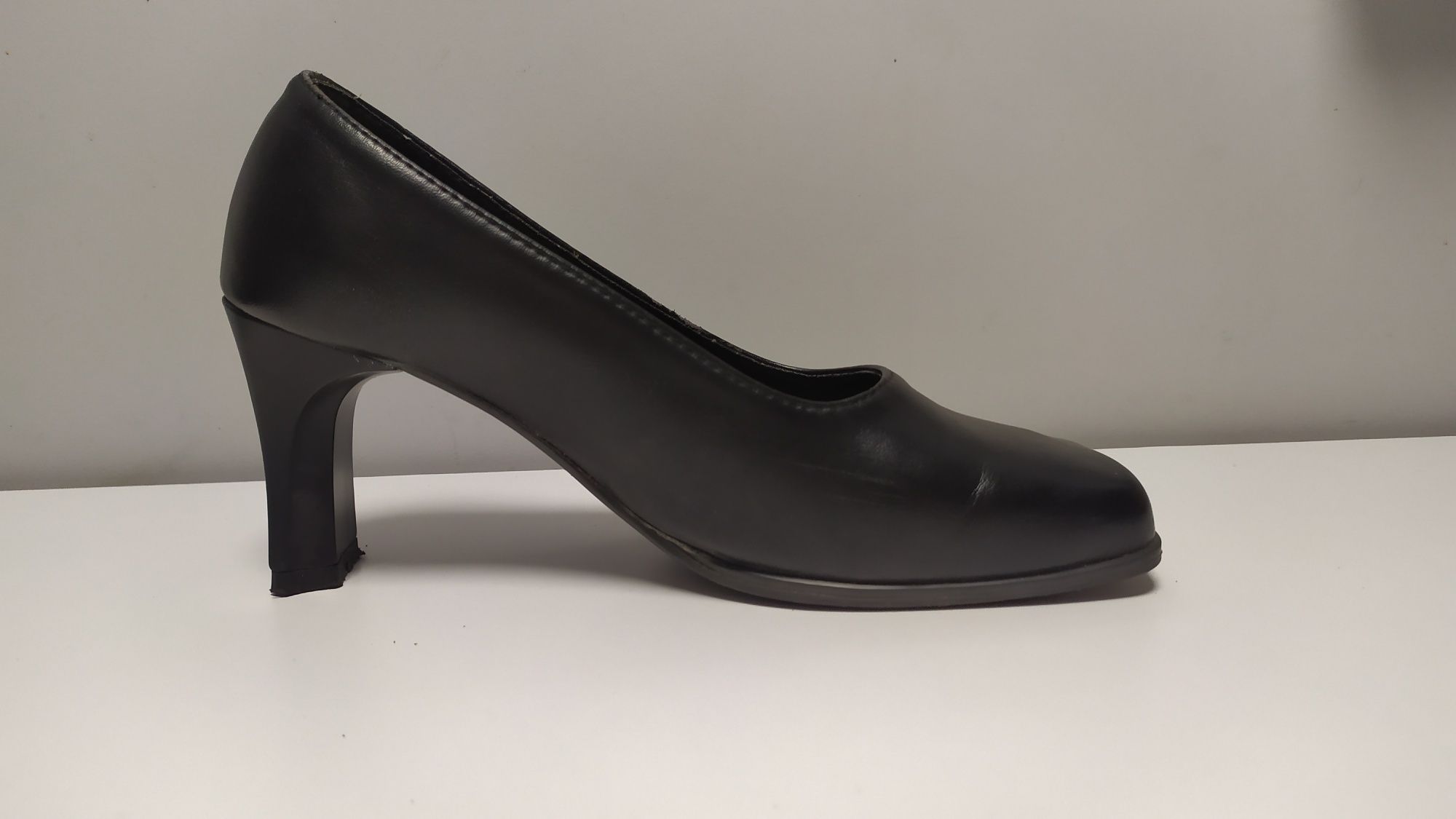 Buty na obcasach rozmiar: 36