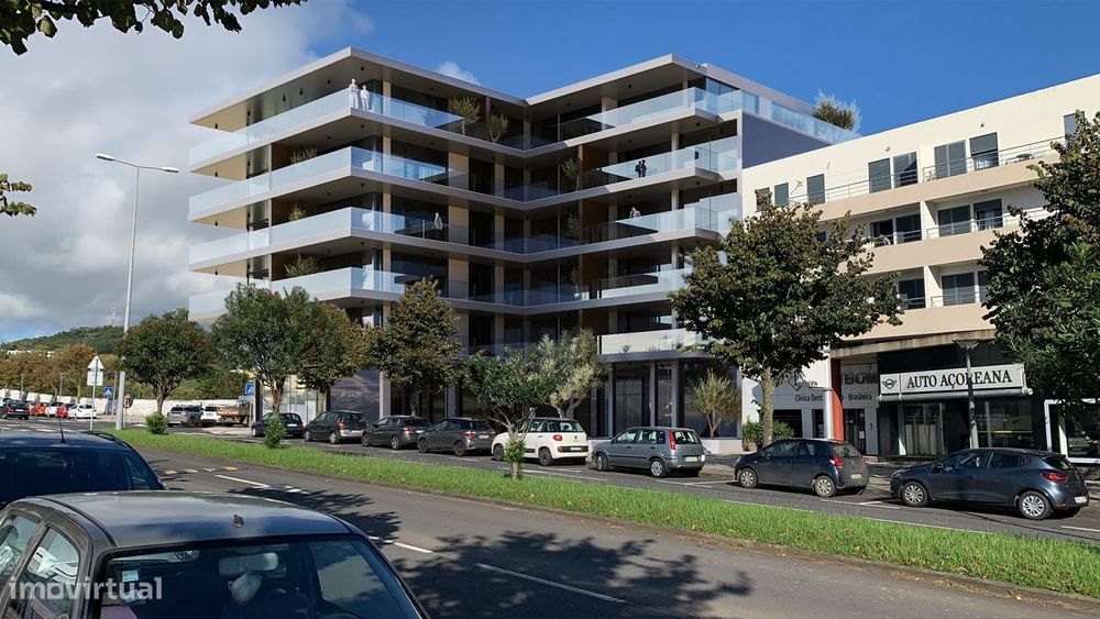 Espaço comercial em Ponta Delgada