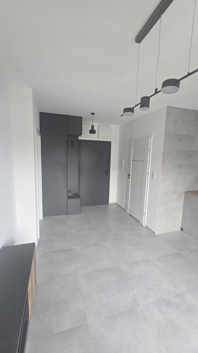 Wykończenia wnętrz kompleksowo - stany deweloperskie , remonty .