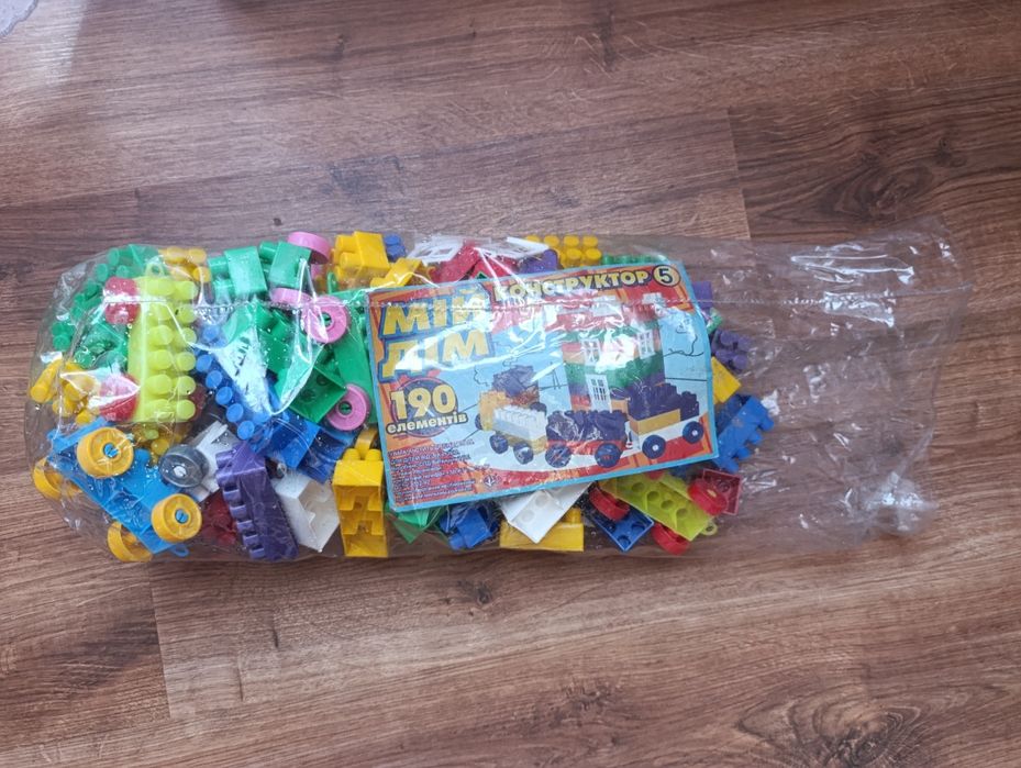 Конструктор *Мій Світ* для творчості!
Опис продукту
Цей к