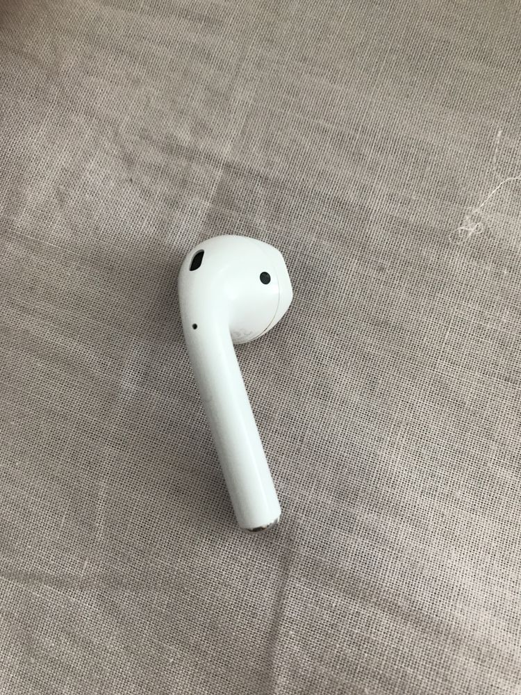 Lewa prawa  Słuchawka AirPods stan idealny