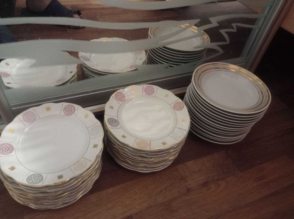 Тарелки столовые