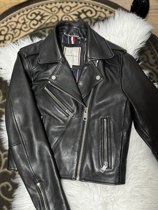 Продам шкіряну куртку (косуху) Tommy Hilfiger
