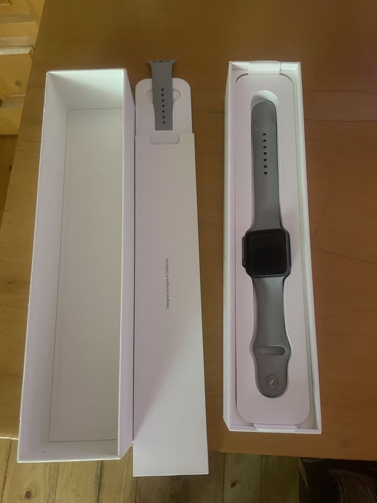 Apple watch, series 3, 42mm