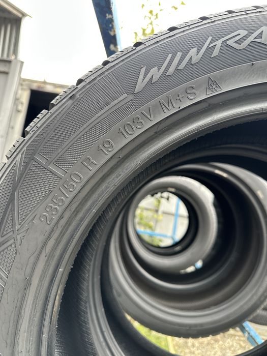 Шини б/у 235/50 R19 Vredestein 2шт