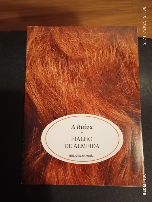 Livro " A ruiva"
