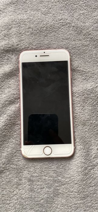 iPhone 7 różowy w dobrym stanie