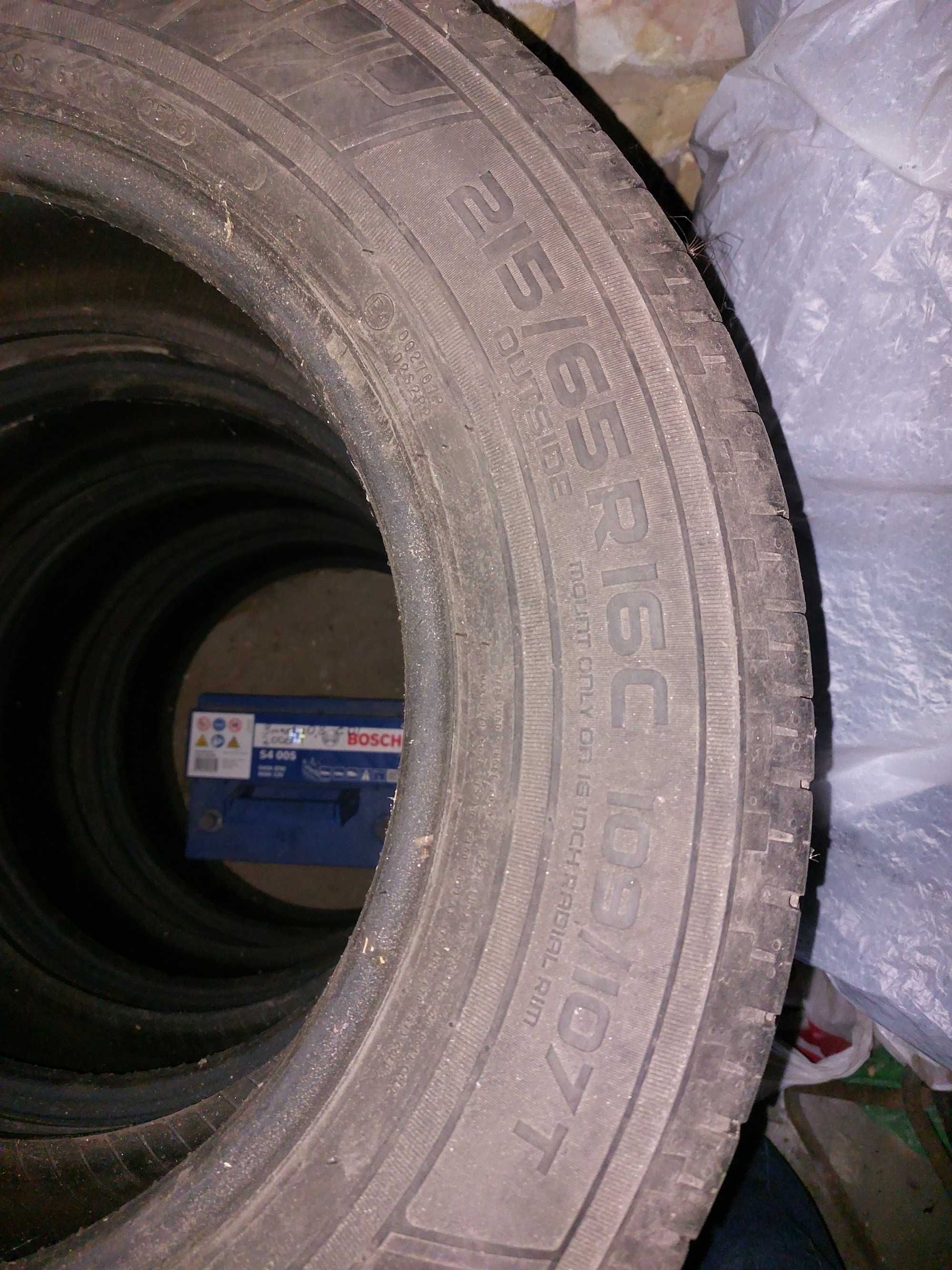 nokian hakka c2 215/65 r16c