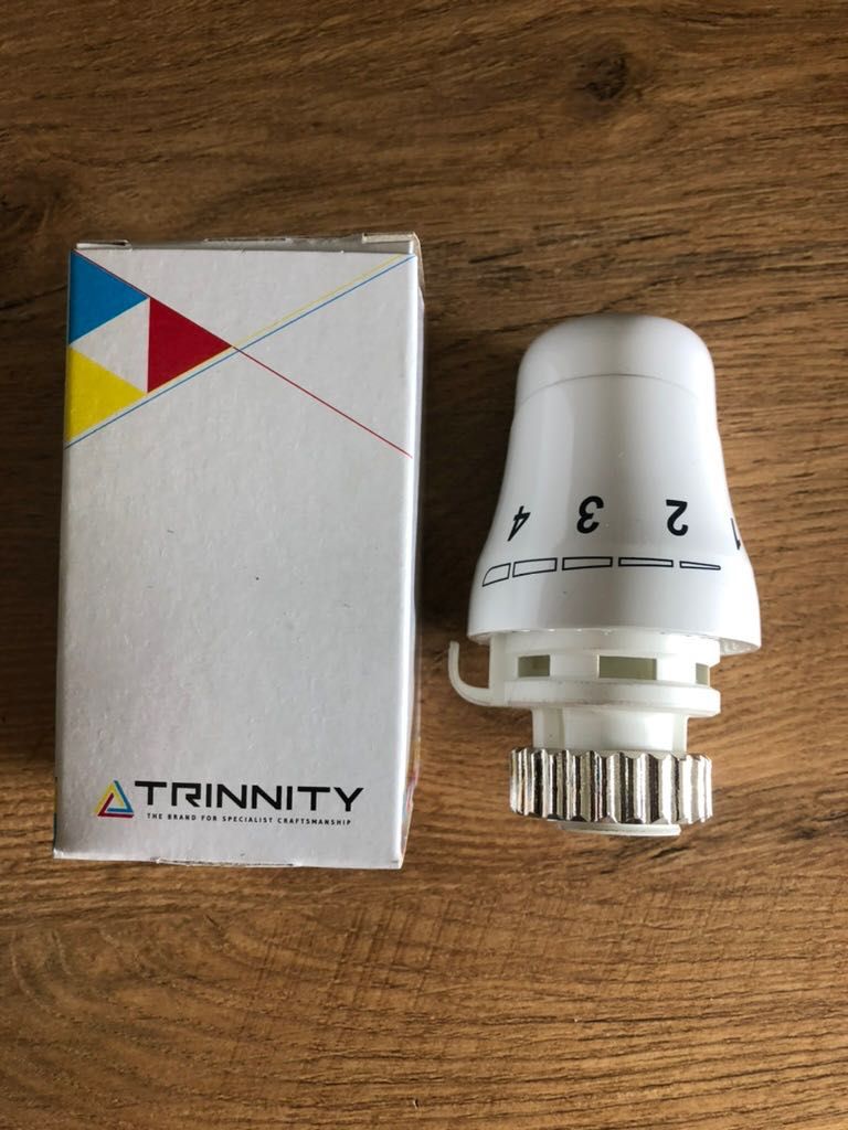 Grzejnik płytowy Vonova COSMO G22 60x52 + głowica termostatyczna