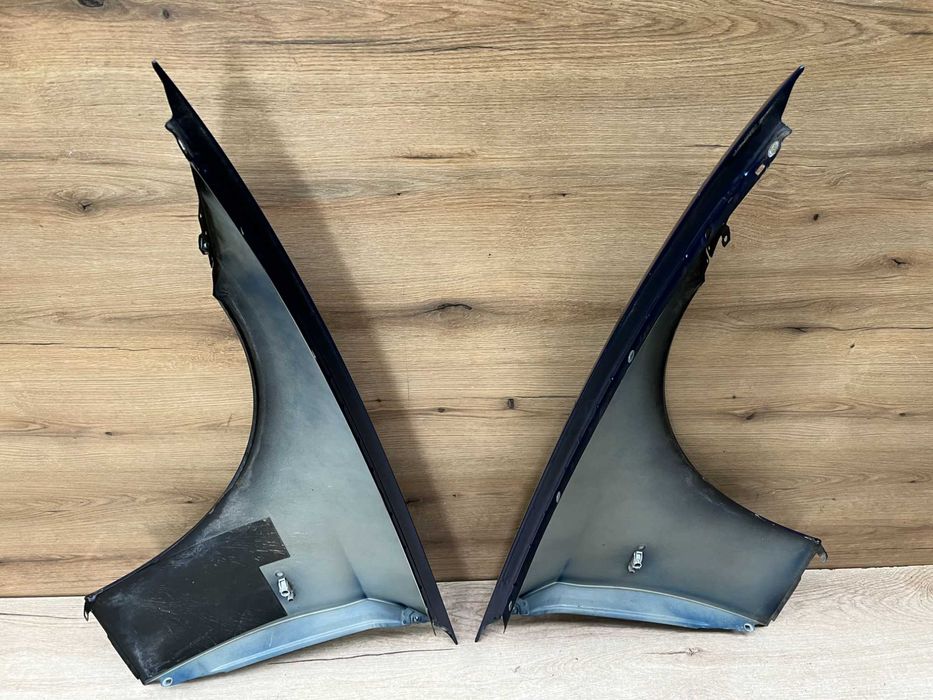 Błotnik przedni lewy prawy Bmw E90 kolor lemans blau metalic