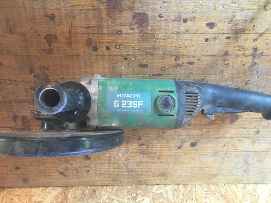 Rebarbadora 230mm HITACHI G23SF
