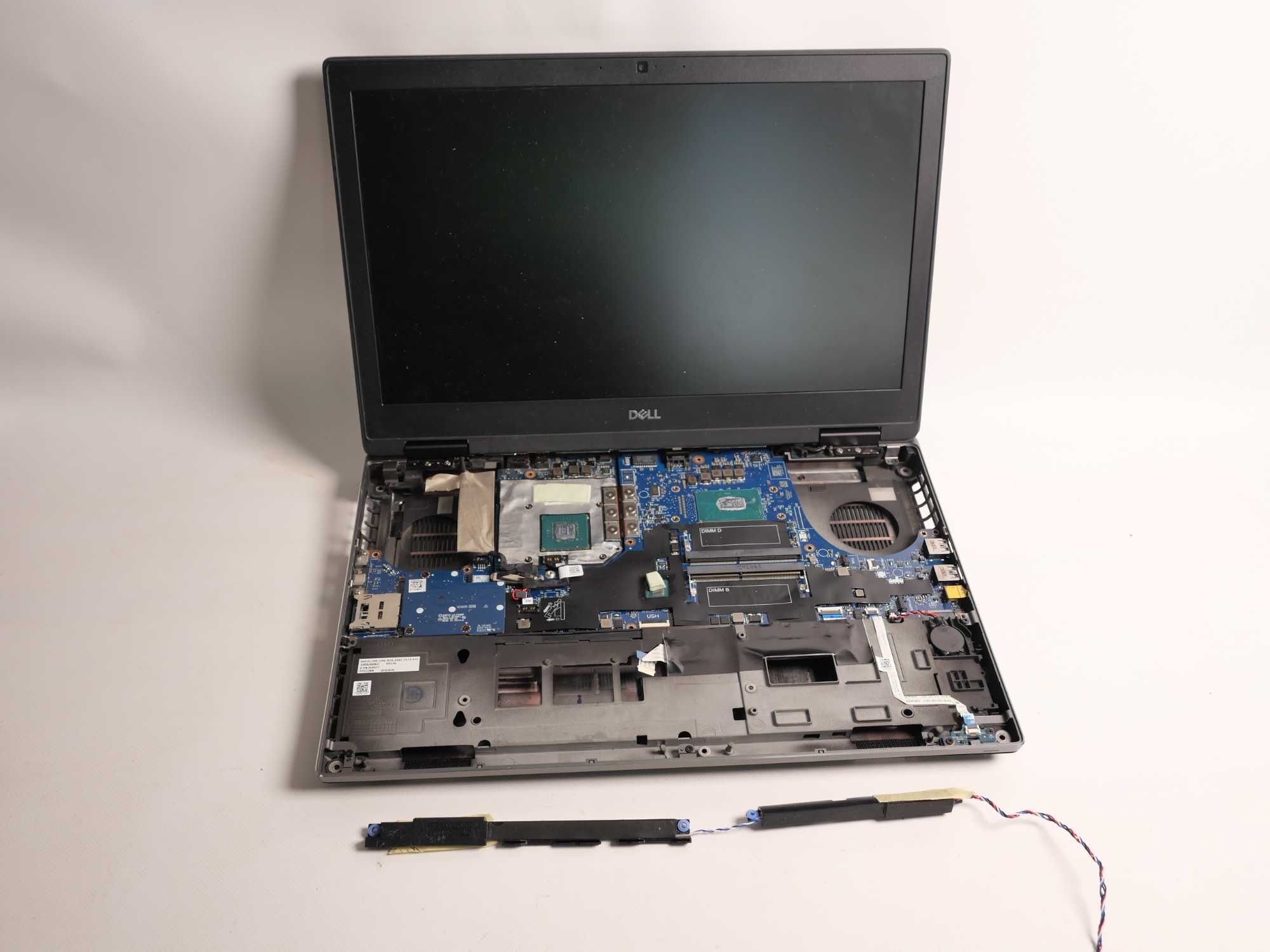 Комплектуючі до ноутбука робочої станції Dell Precision 7530 запчасти