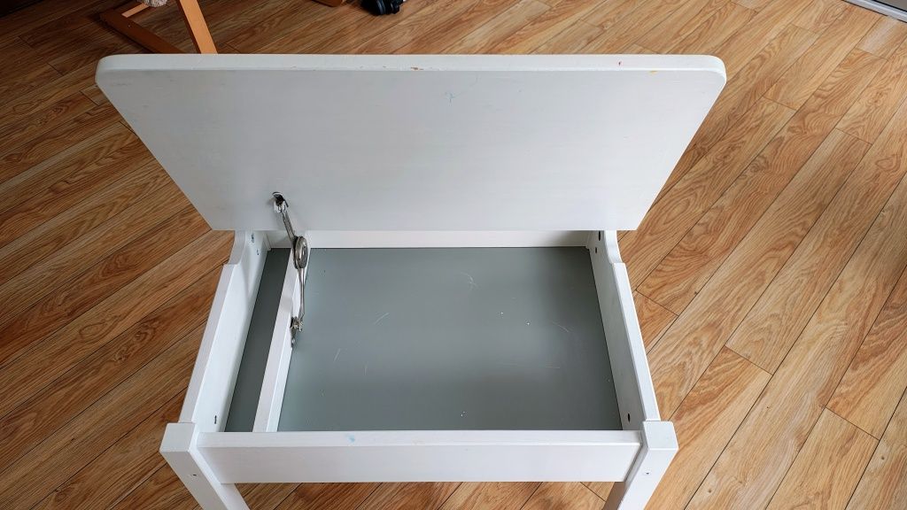 IKEA SUNDVIK Biurko dla dziecka biały 60x45 cm wraz z krzesełkiem