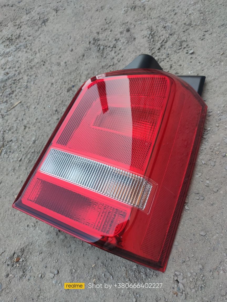 Правый задний фонарь Volkswagen T5 2010-2015 7E5945096Е плата