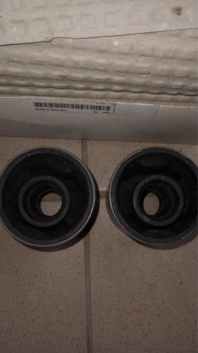 Сайленблоки Оригінал передні BMW 330d/i e46