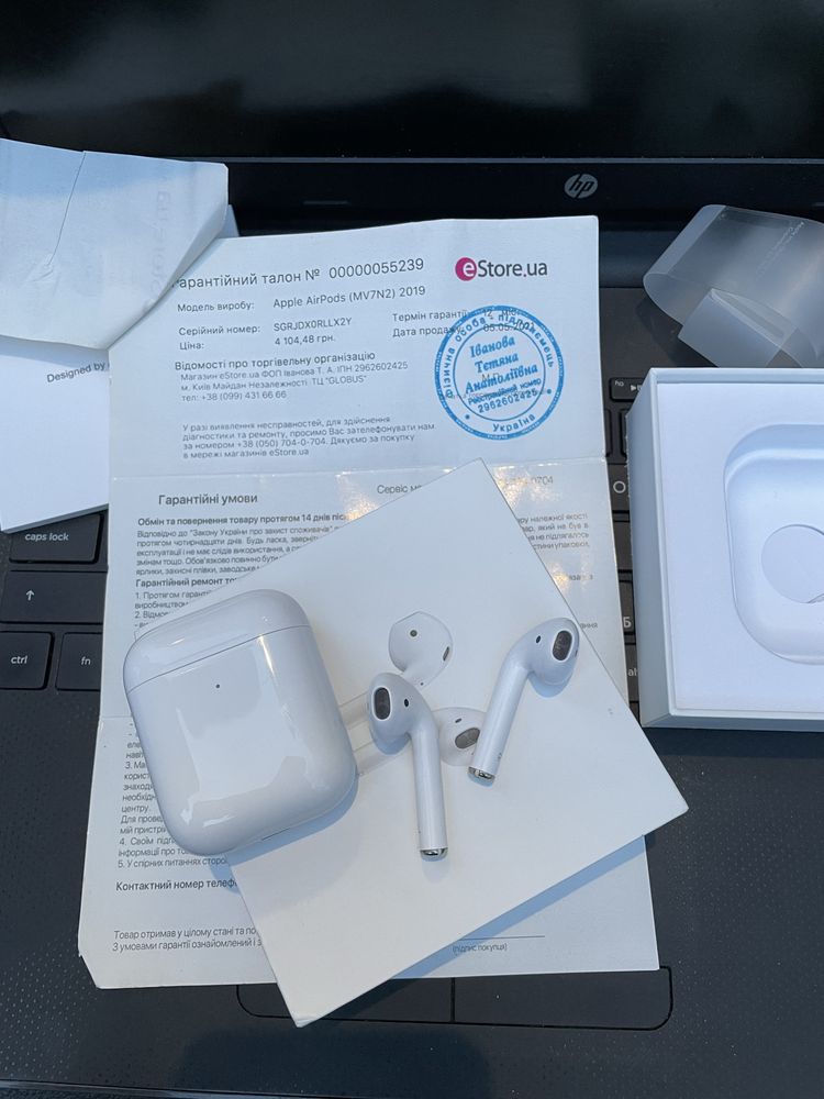 Продам навушники на гарантії airpods 2