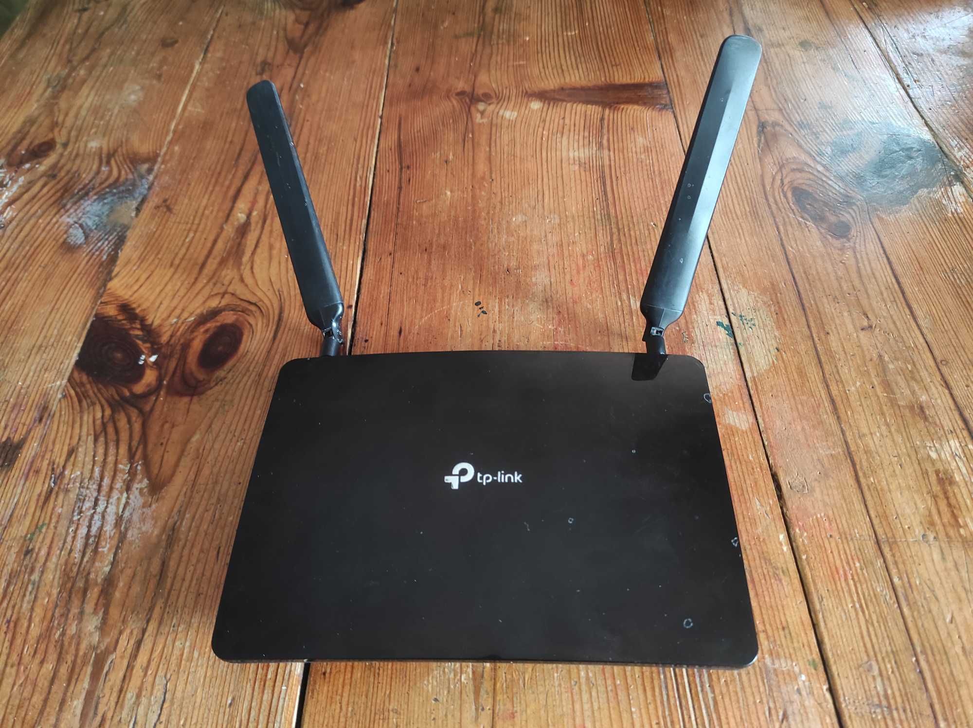 TP Link MR-6400 router z portem na karty sim