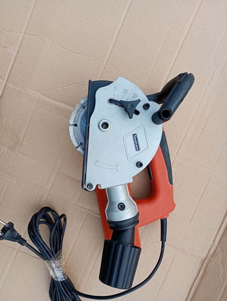 Bruzdownica Einhell Toolson PRO 1300 watt