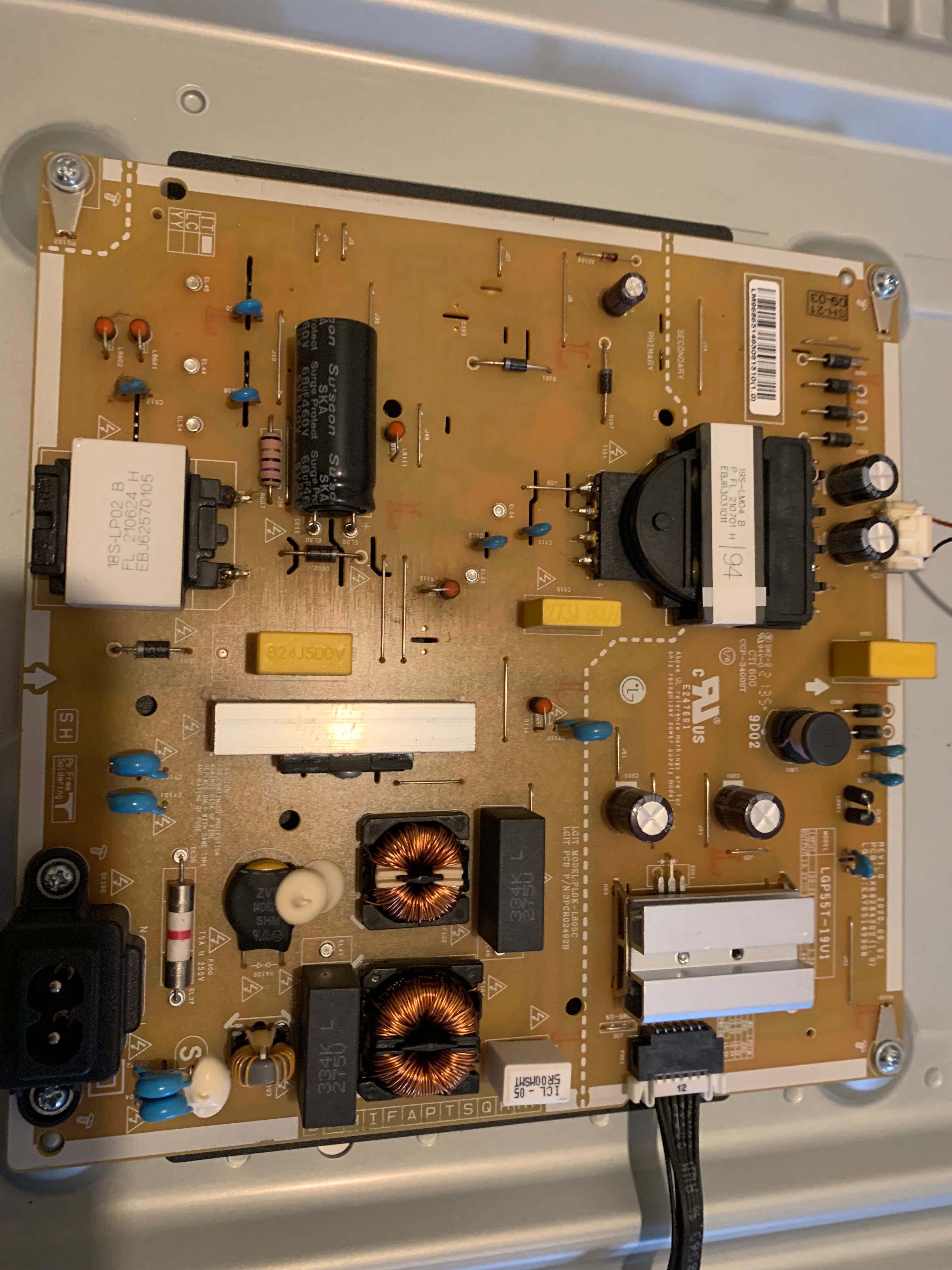 Vendo placa de tv. Mais a fonte marca LG de 55 polgadas