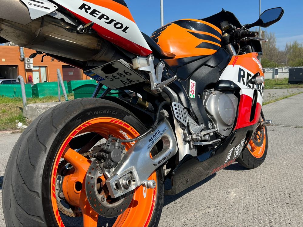 HONDA cbr1000 rr