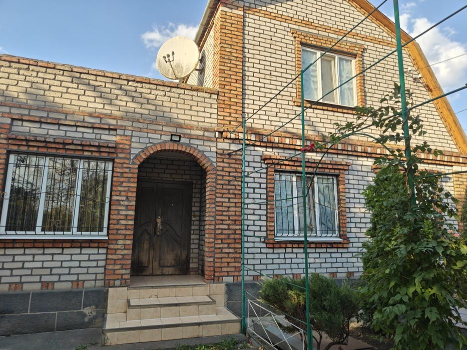 Продам будинок в м. Апостолове