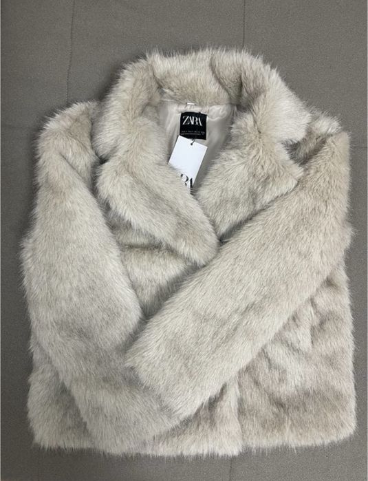 Сіра шубка Zara S
