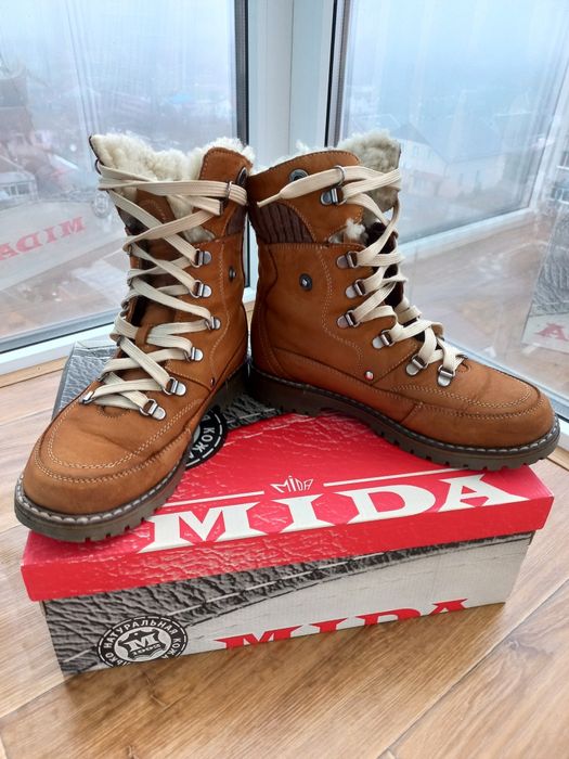 Черевики  жіночі