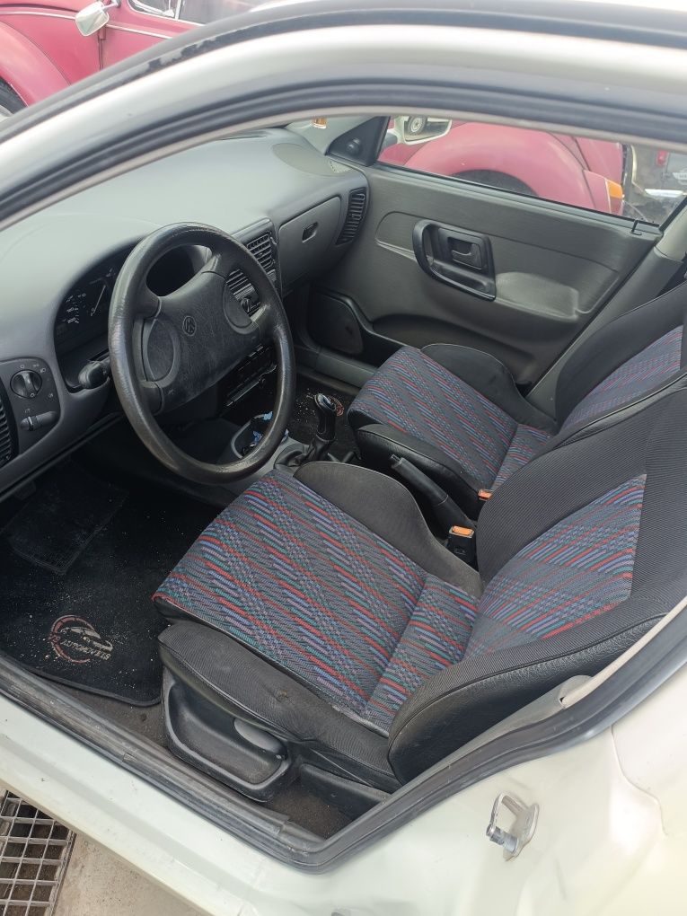 VW Caddy 1.9 SDI com AC 09/2002