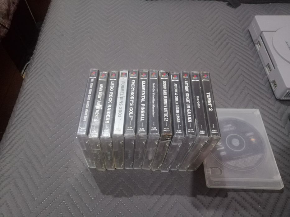 Playstation 1 completa com jogos e comandos