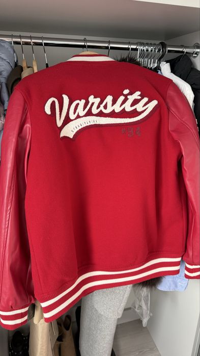 Теплий бомбер на підкладці