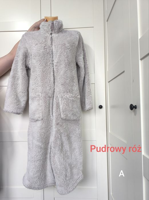 Szlafrok 8 S 36 10 M 38 pudrowy róż polarowy pluszowy zapinany na suwa