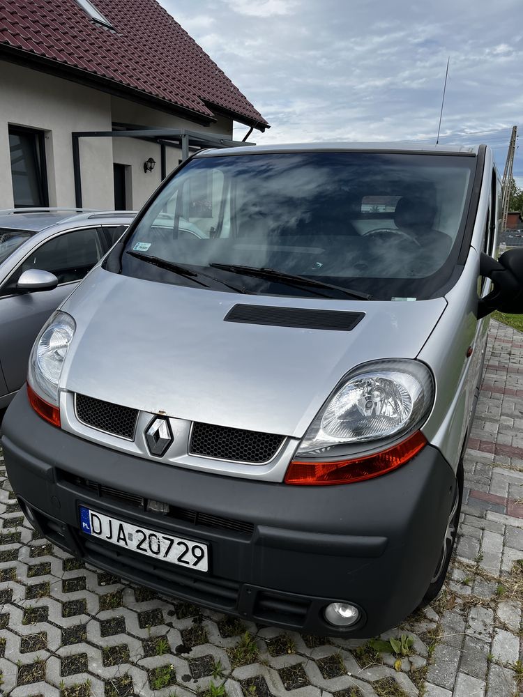 Renault Trafic 2,5 cdi VAT1