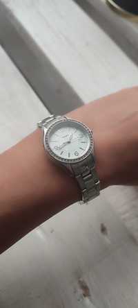 Zegarek Timex z kryształkami