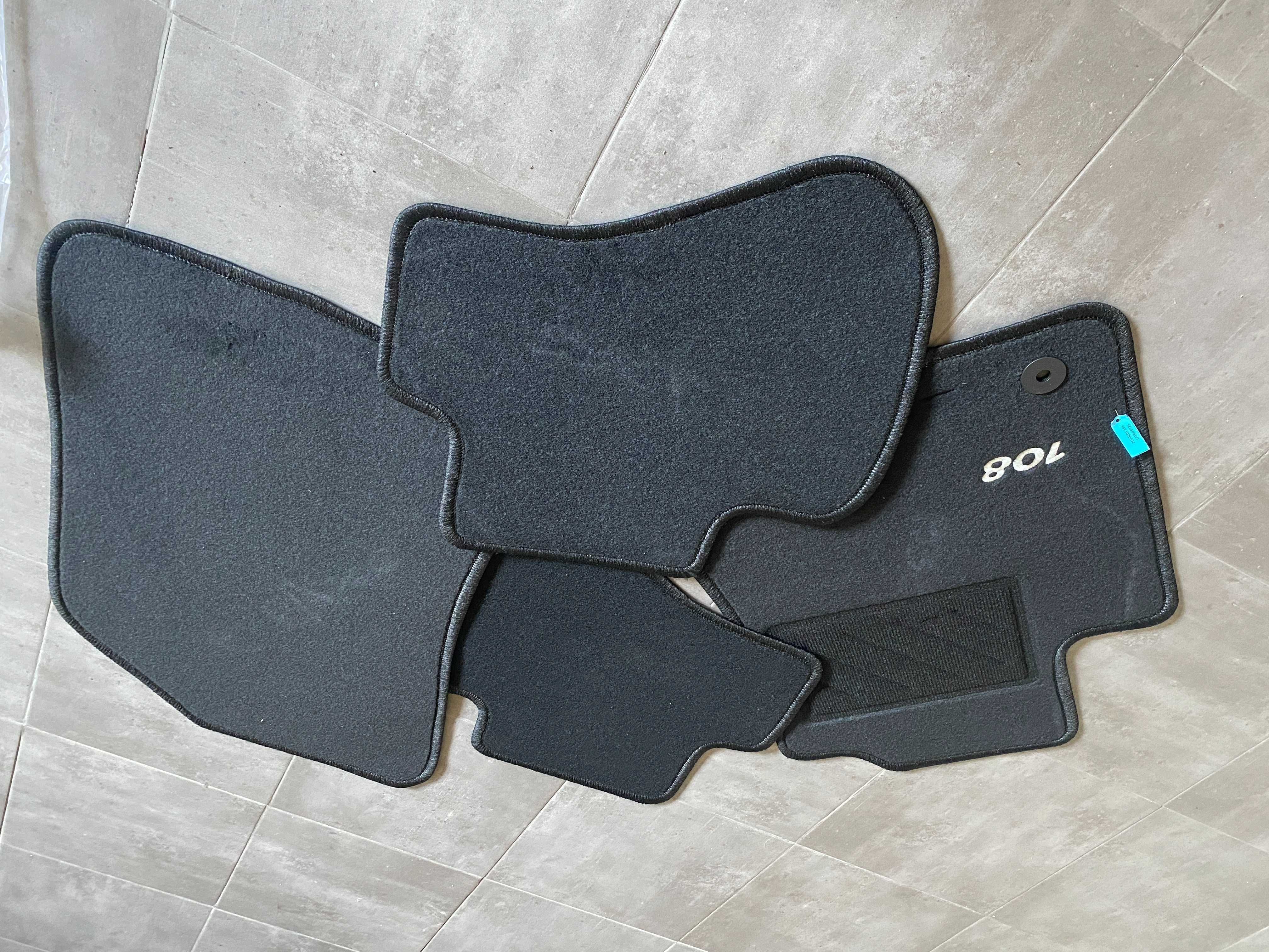 Tapetes Originais NOVOS Citroen C1, C4, Peugeot 108, 208 e 308, 2008