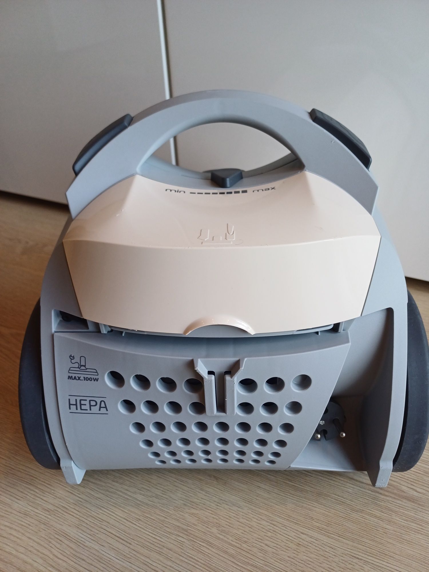 Śliczny Zelmer Odyssey 1700W plus worki  !!!