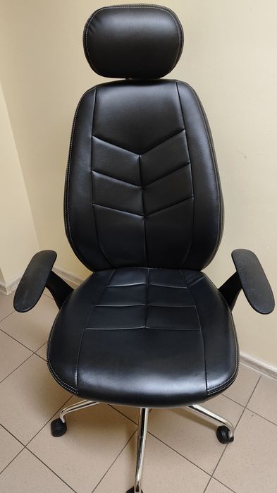 Fotel biurowy obrotowy