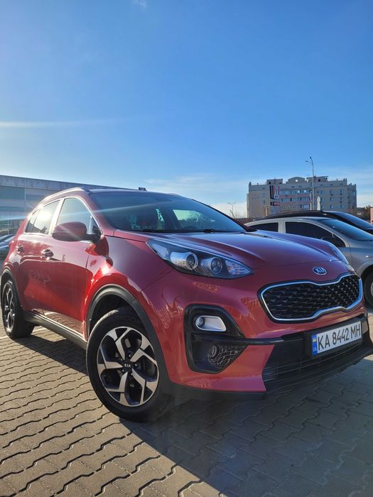 Продам сімейне авто Kia Sportage