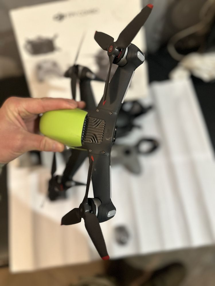 Потужний fpv дрон від dji