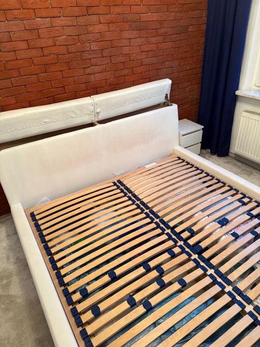 Łóżko tapicerowane 160x200 ze stelażem i pojemnikiem na pościel