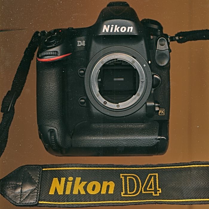 Nikon d4 body 299k bateria ładowarka pudełko (d4s) pulawy