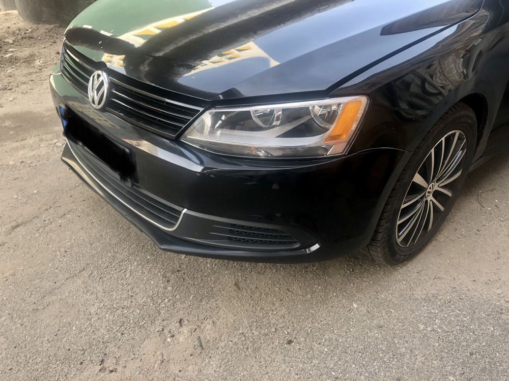 Бампер передний VW Jetta 6 2012