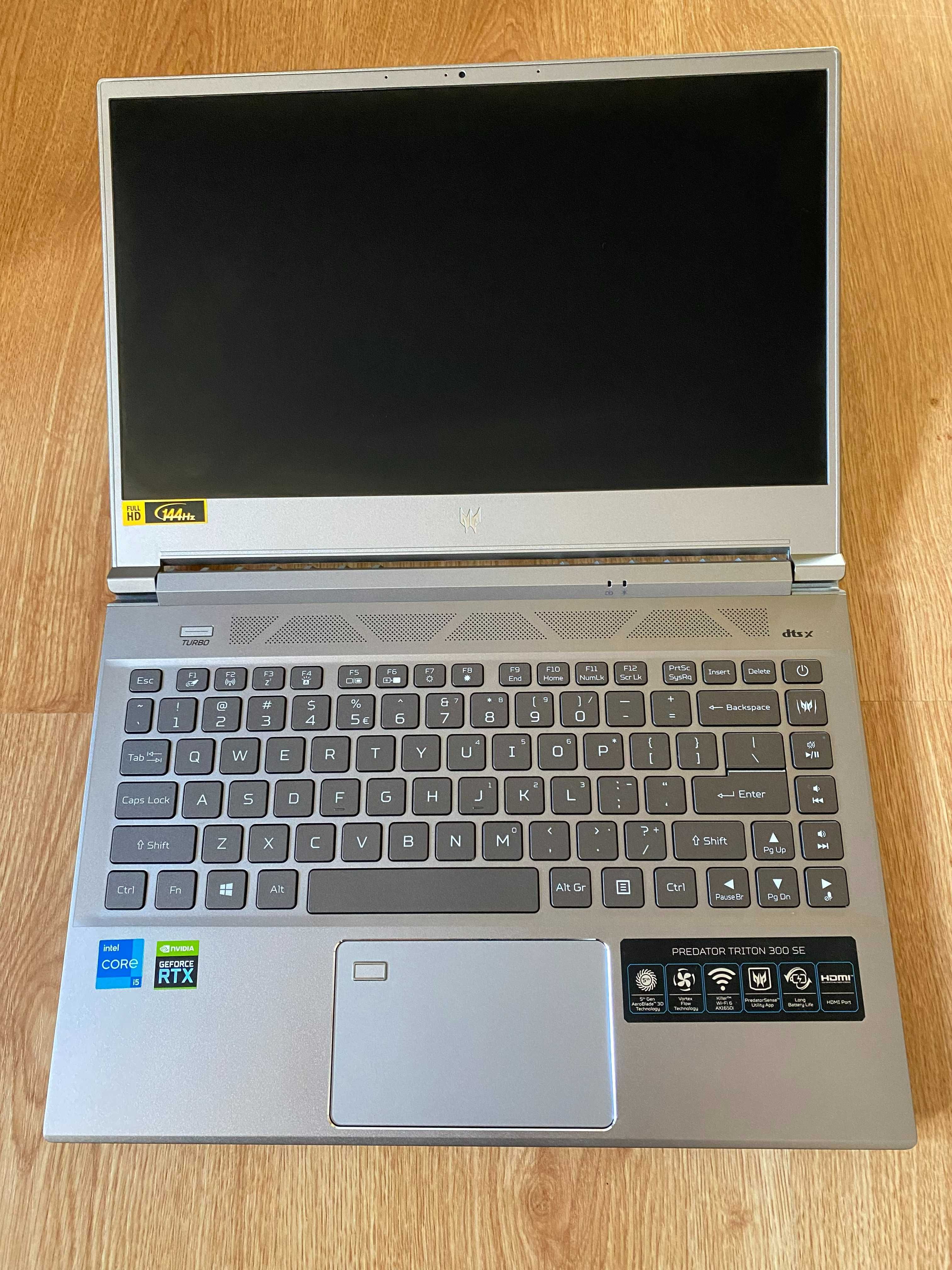 Laptop Acer PREDATOR TRITON 300SE RTX3060 I5