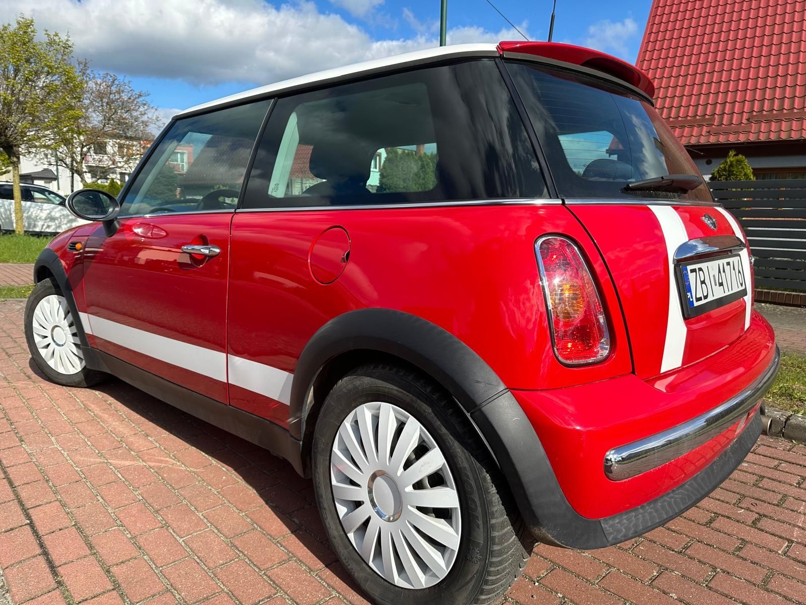 Mini One I 1.6 90KM 66kW 2004