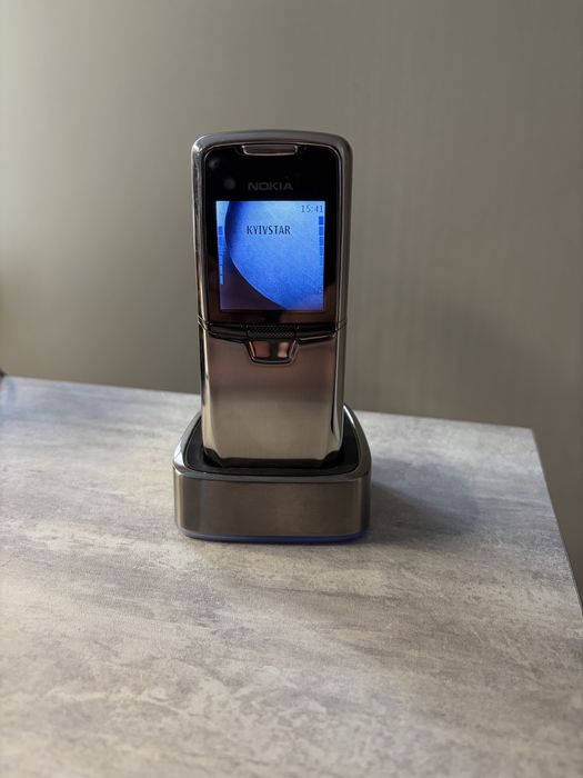 Nokia 8800 classic + стакан та дод.батарейка