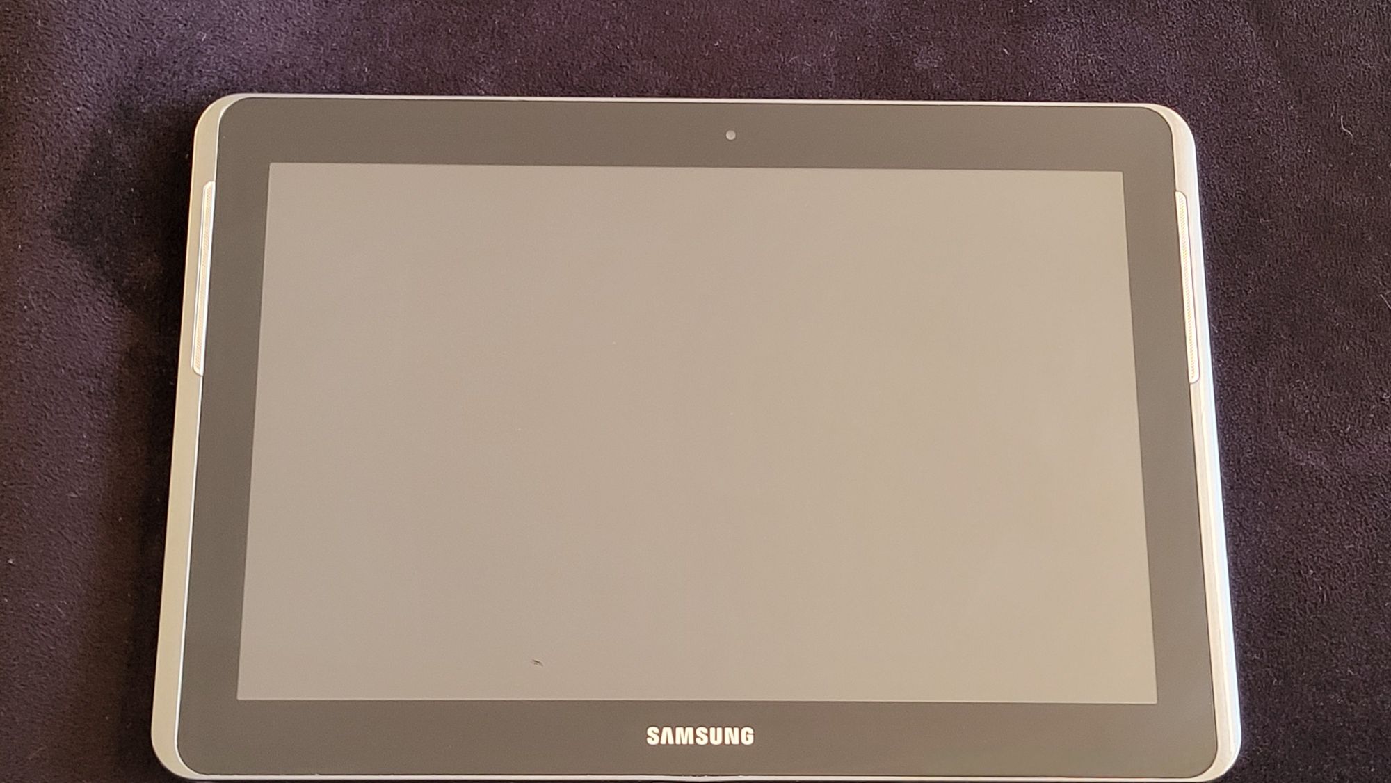 Tablet Samsung Tab 2 GT-P5100 sprawny z ładowarką