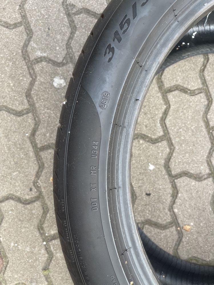 Opony letnie Pirelli 315/35/21